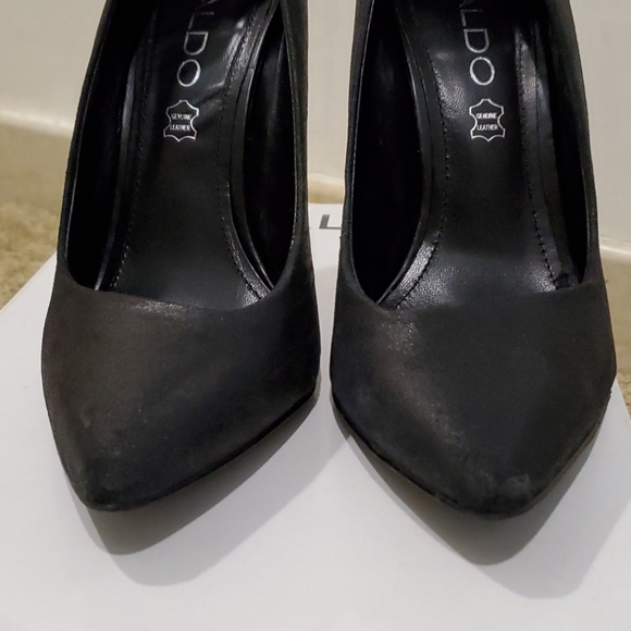 Aldo Zanni Black Suede Point Toe Pump Heels - Picture 3 of 9